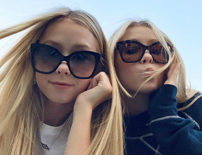 Elle Cryssanthander and Iza Cryssanthander in a selfie in February 2020