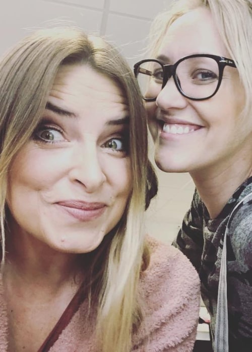 Emma Atkins as seen in a selfie taken with Nini in November 2018