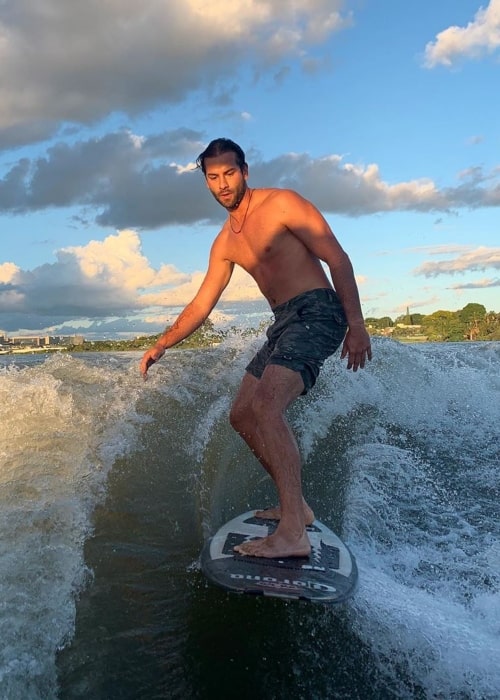 Felipe Nasr as seen in a picture taken while surfing in Brasília, DF, Brazil in December 2019