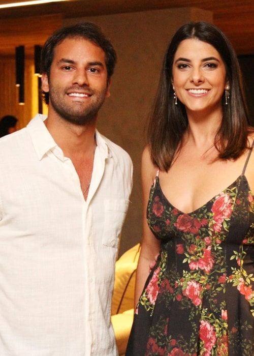 Felipe Nasr as seen in a picture taken with his sister Flávia de Oliveira Nasr in June 2019