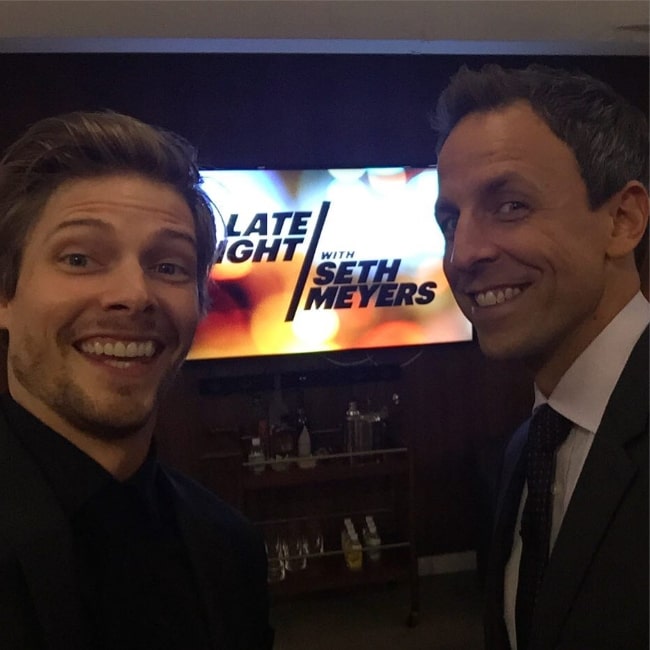 Hunter Parrish (Left) as seen in a picture along with Seth Meyers in November 2015