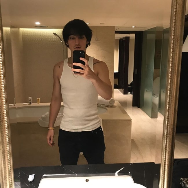 Joji as seen while taking a mirror selfie in August 2019