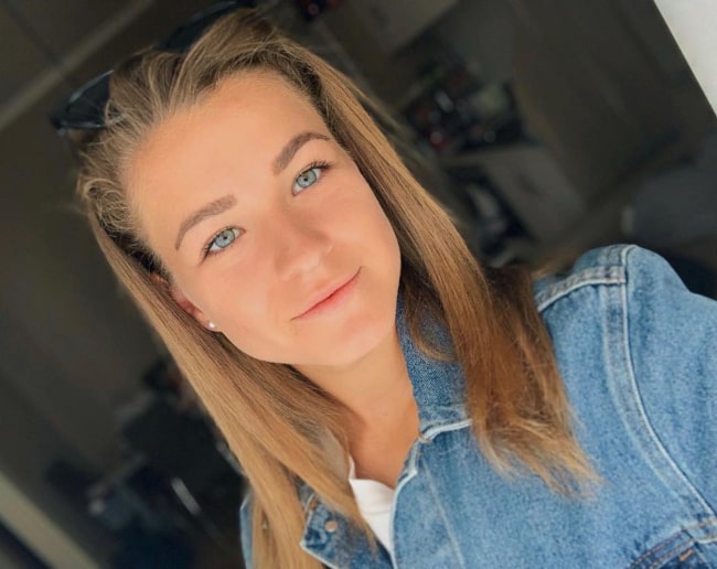 Karolína Muchová in an Instagram selfie in April 2019