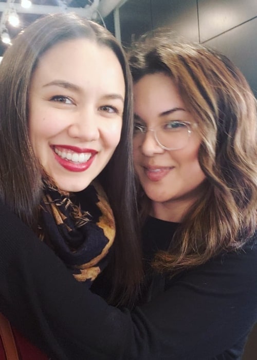 Luisa D'Oliveira as seen in a selfie taken with hairstylist and her close friend Emme Hair in February 2019