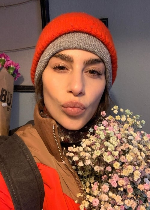 Nadia Hilker pouting in a selfie in January 2020