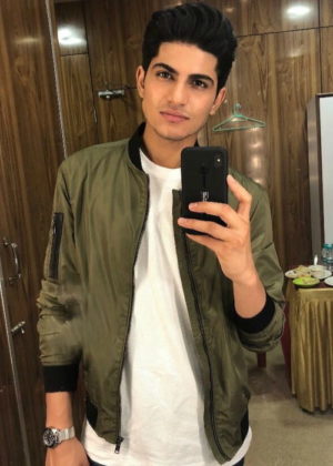 Shubman Gill Height, Weight, Age, Girlfriend, Family, Facts, Biography