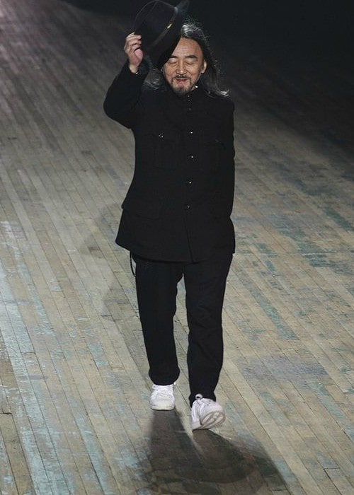 Yohji Yamamoto Height, Weight, Age, Girlfriend, Family, Facts, Biography