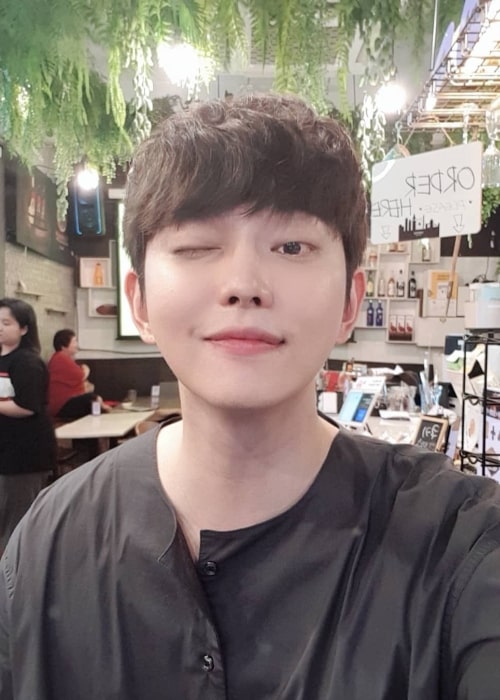 Yoon Kyun-sang as seen while winking in a selfie in July 2019