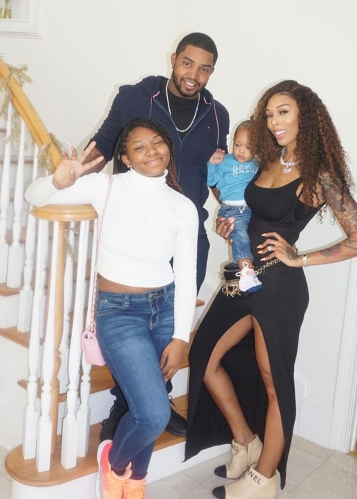 Adiz Benson as seen in a picture taken with her husband Lil Scrappy, her daughter Breland Richardson, and her step daughter Emani Richardson on the day of Thanksgiving in November 2019