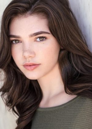 Alisha Newton Height, Weight, Age, Boyfriend, Family, Facts, Biography