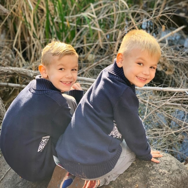 Az Tannerites as seen in a picture taken with his younger brother Canyon in March 2020