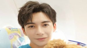 Chen Xingxu in a Selfie - August 2019