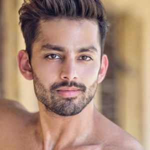 Himansh Kohli Height, Weight, Age, Girlfriend, Family, Facts, Biography