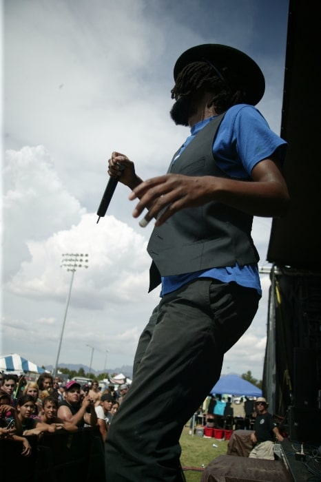 K-os performing in Las Cruces NM as part of Warped Tour 07