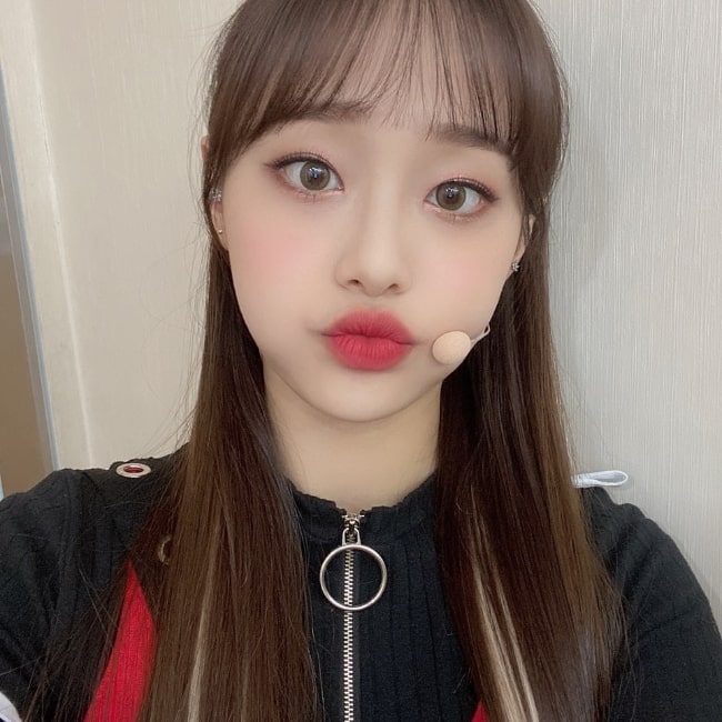 Kim Ji-woo as seen while pouting for a selfie in March 2020