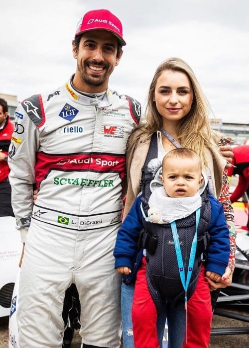 Lucas di Grassi with his family, as seen in December 2019