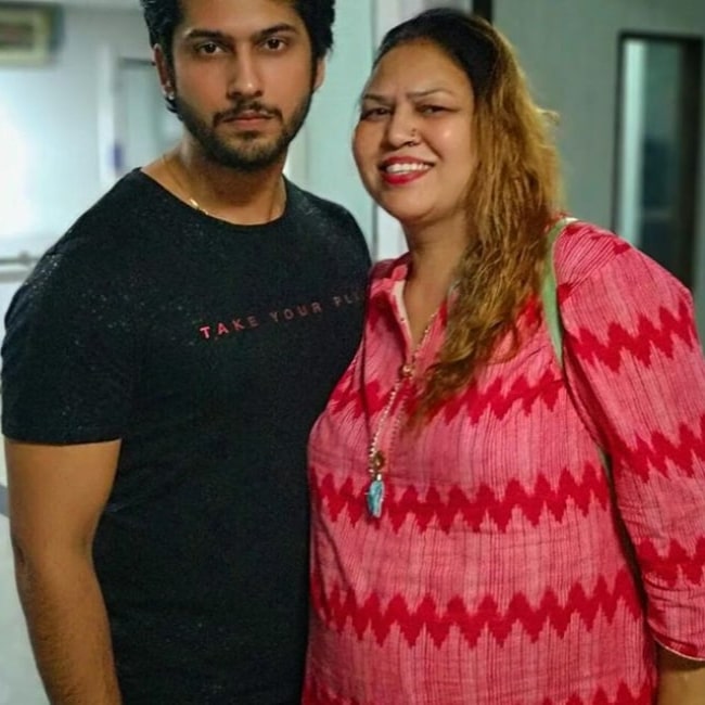 Namish Taneja with his mother in 2018