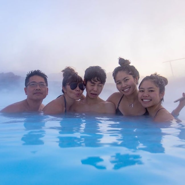 Sean Lew as seen in a picture taken with his father (Right), mother May Lew (Right), and his sisters Serris and Sarah in December 2019