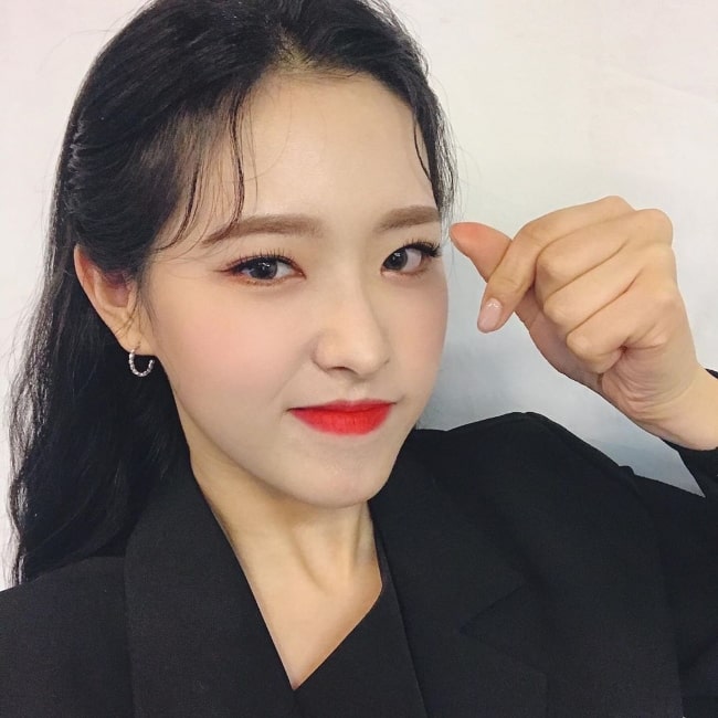 Son Hye-joo as seen while posing for a picture in March 2020