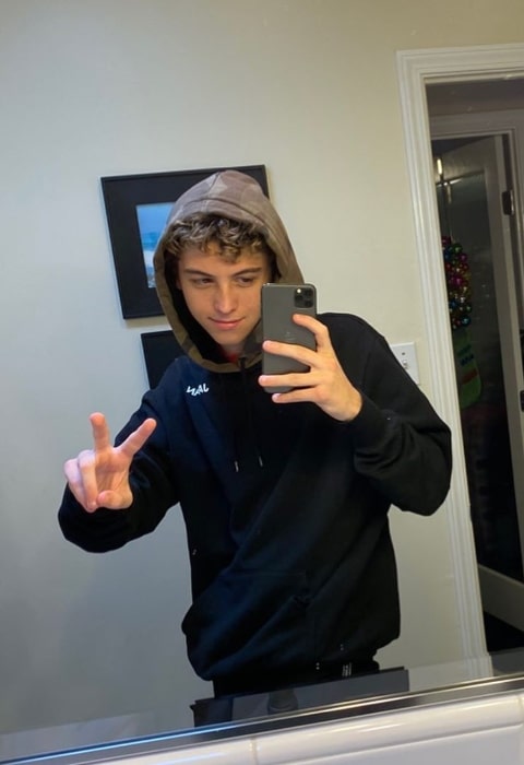 Taite Hoover as seen while taking a mirror selfie in December 2019