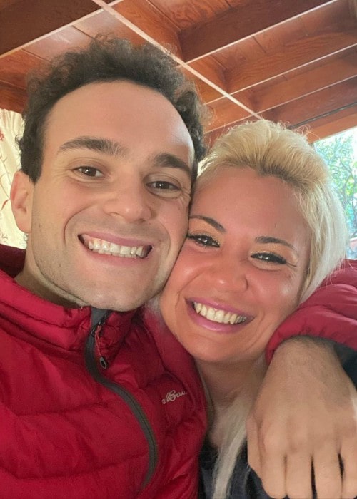 Troy Gentile and Jessica Inn in a selfie in November 2019