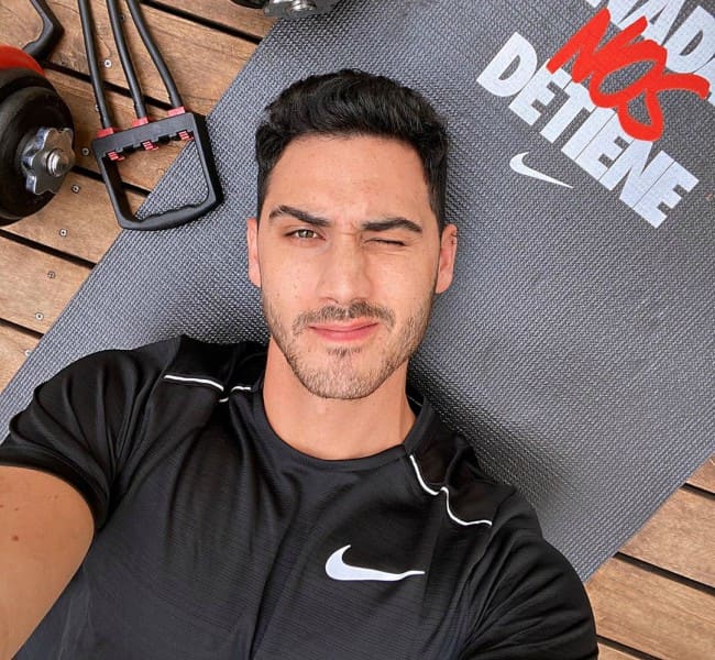 Alejandro Speitzer in an Instagram selfie as seen in April 2020