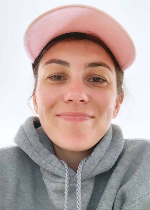 Amy Shark in an Instagram selfie from August 2019