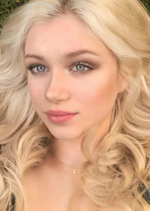 Charli Elise in an Instagram selfie as seen in December 2019