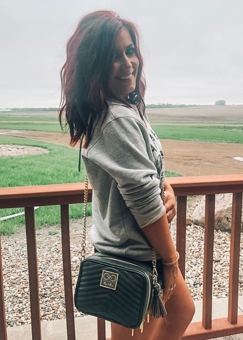 Chelsea Houska Height, Weight, Age, Body Statistics - Healthy Celeb