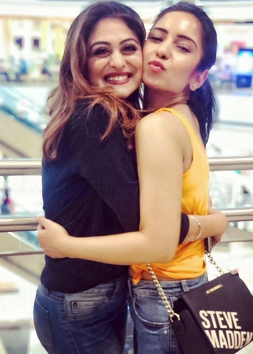 Falaq Naaz (Left) as seen while smiling in a picture alongside Vinny Arora Dhoopar