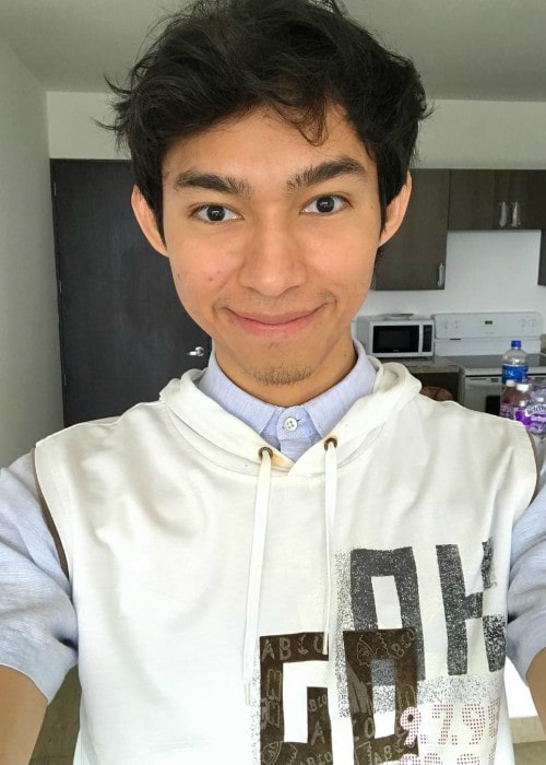 Fernanfloo in a selfie in October 2018