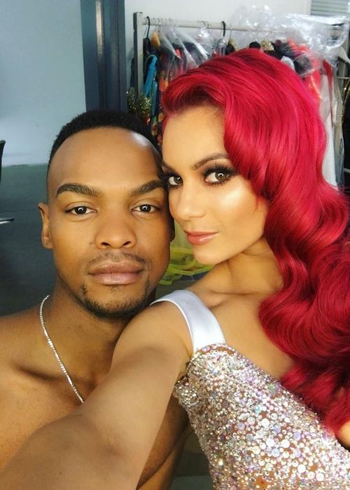 Johannes Radebe seen in a selfie with Dianne Buswell in February 2019