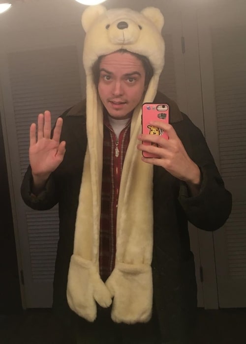 Miles Robbins as seen while taking a mirror selfie in November 2019