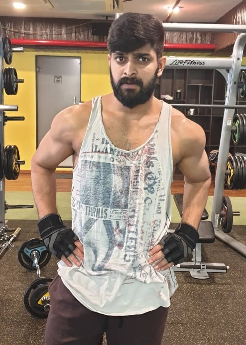 Naga Shaurya posing for a picture while working out in December 2018