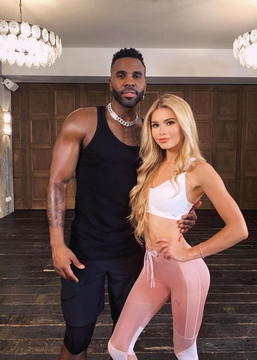 Pamela Reif as seen in a picture taken with singer and songwriter Jason Derulo in January 2020