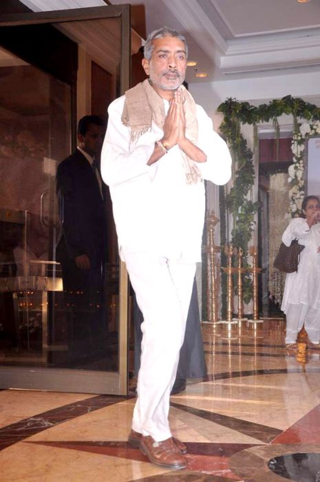 Prakash Jha at Late Rajesh Khanna's prayer meet in 2012