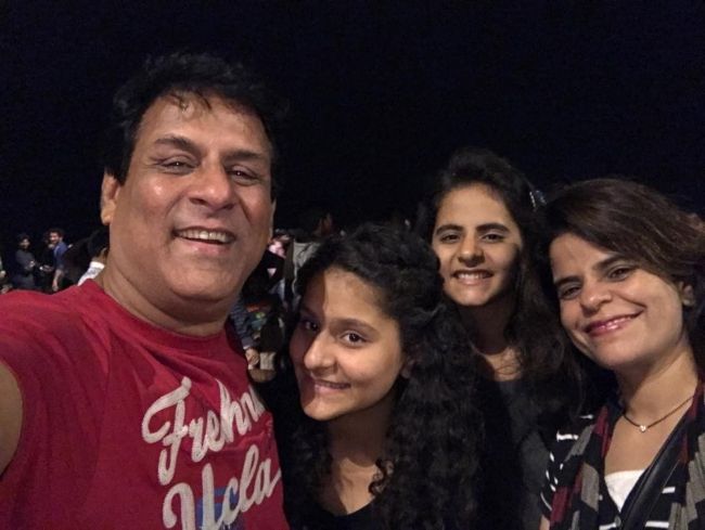 Rajendra Chawla with his family in 2017