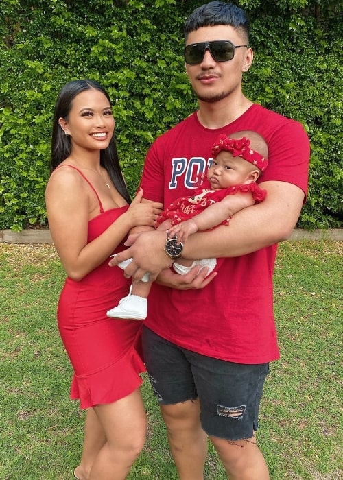 Sarah Magusara as seen in a Christmas picture alongside her family in Brisbane, Queensland, Australia in December 2019