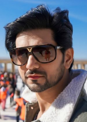 Shakti Arora Height, Weight, Age, Spouse, Family, Facts, Biography