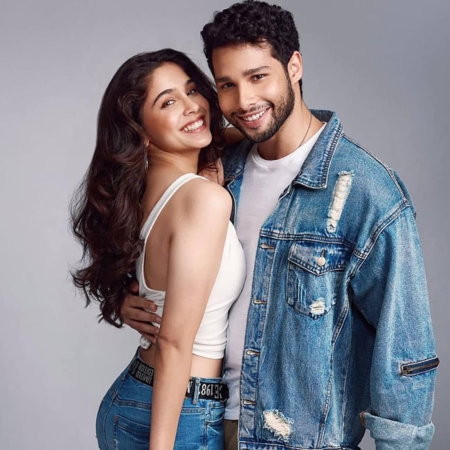 Sharvari Wagh as seen in a picture with her co-star Siddhant Chaturvedi that was uploaded to her fan page in February 2020