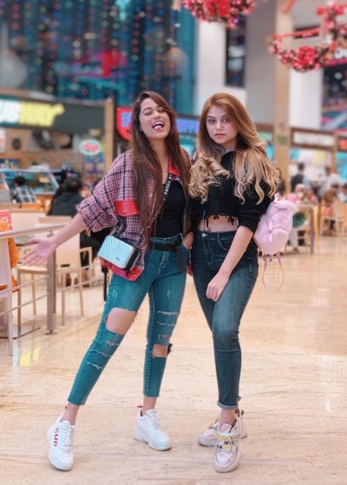 Shriya Jain as seen in a picture taken with her friend Vrushali in January 2020