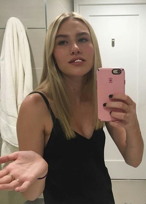 Sofia Hublitz as seen while taking a mirror selfie