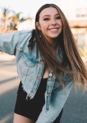 Sophia Lucia Height, Weight, Age, Boyfriend, Family, Facts, Biography