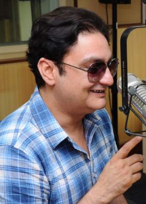 Vinay Pathak for Chalo Dilli Promotions in 2011