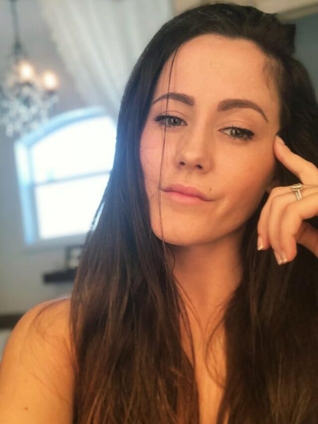 cropped-Jenelle-Evans-as-seen-while-taking-a-selfie-in-January-2019.jpg