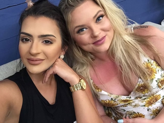 Aimee Hall (Right) as seen while smiling in a selfie alongside Nilsa Prowant in Panama City Beach, Florida