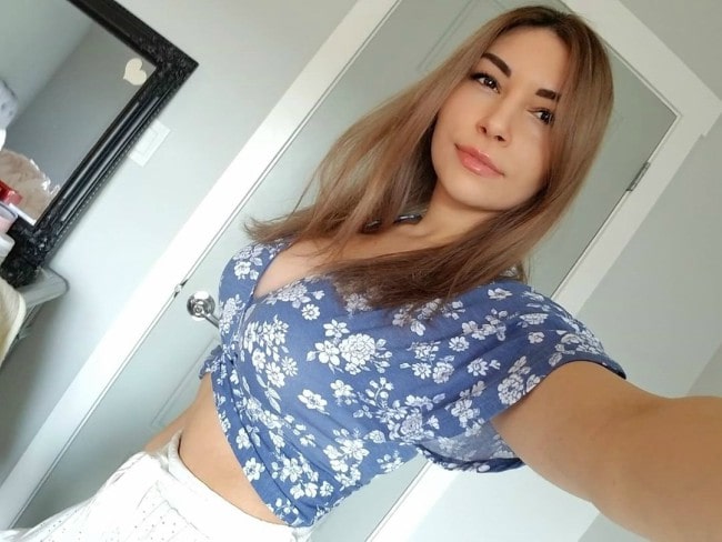 Alinity Divine in a selfie in March 2020