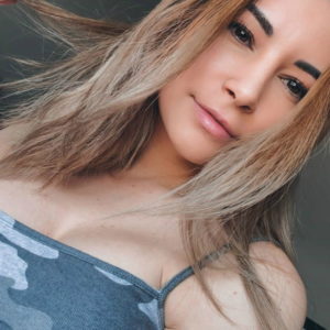 Alinity Divine Height, Weight, Age, Boyfriend, Family, Facts, Biography