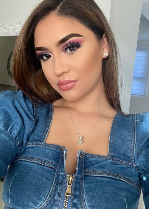 Ariadna Juárez in an Instagram selfie from March 2020
