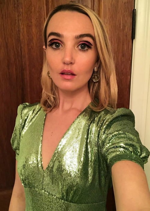 Chloe Fineman in a selfie in April 2020